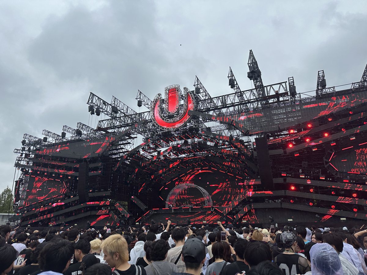 ULTRA JAPAN のメインステージ